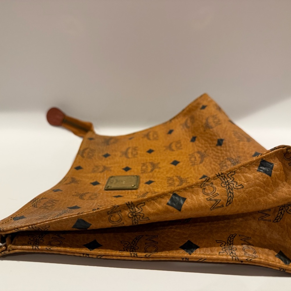 MCM Visetos Monogram Clutch Pouch - Picture 7 of 16